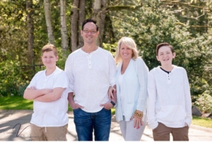 Geoff Lee and Family