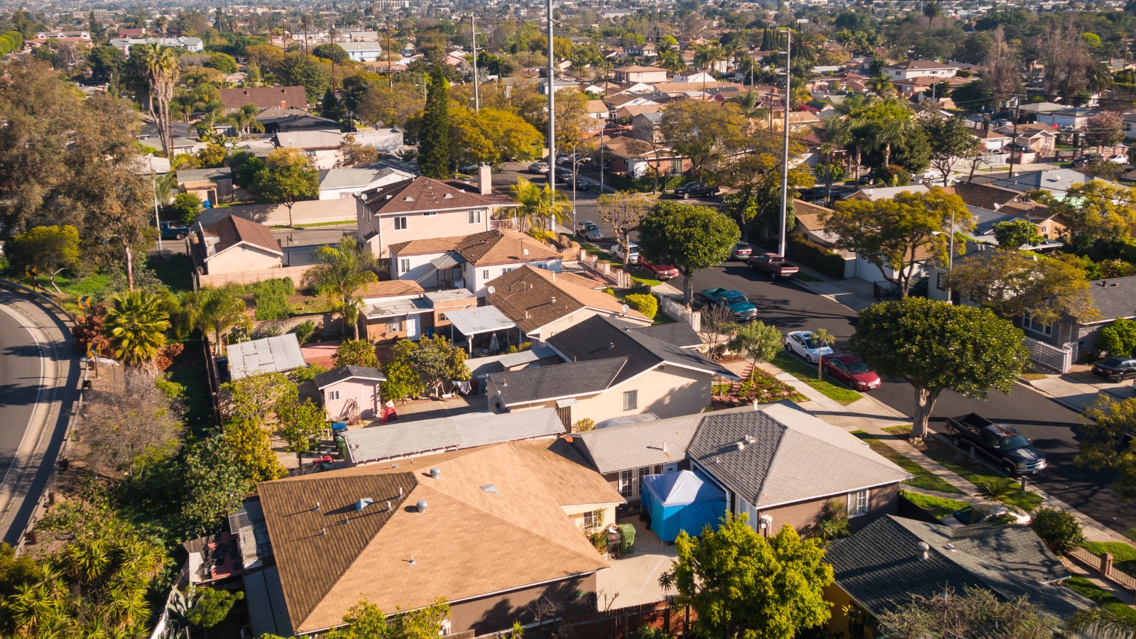 Navigating the Impact of U.S. Tariffs on the Canadian Housing Market